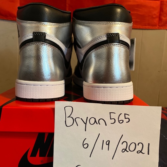Jordan 1 Silver Toe - Picture 3 of 5
